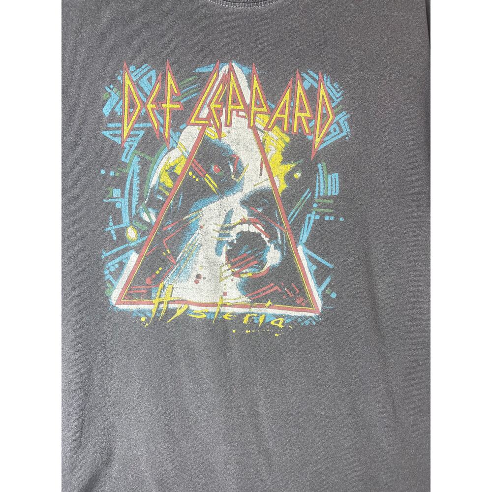Def Leppard - Picture 3 of 3